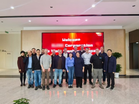 Qianhao Industry hosted its first group of visitors(图1)